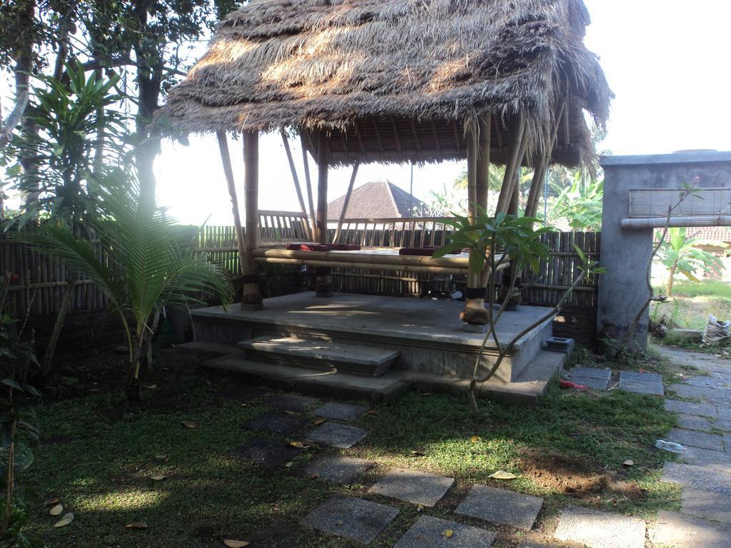 D'Tegale Homestay Cepaka Exterior photo