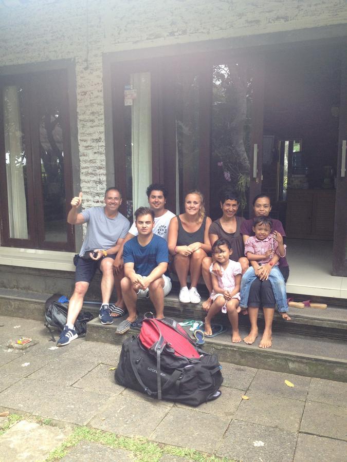 D'Tegale Homestay Cepaka Exterior photo