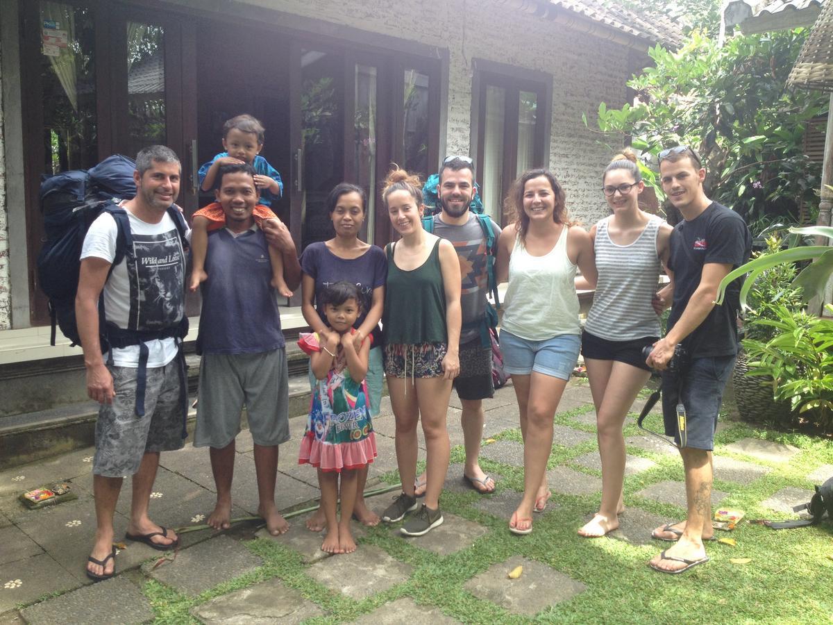 D'Tegale Homestay Cepaka Exterior photo